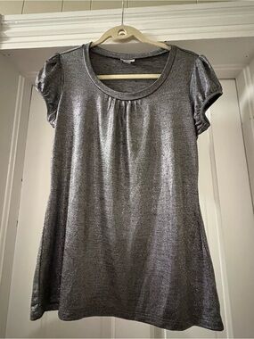 Worthington Women’s Metallic Gray / Silver Short Sleeve Blouse Size Medium